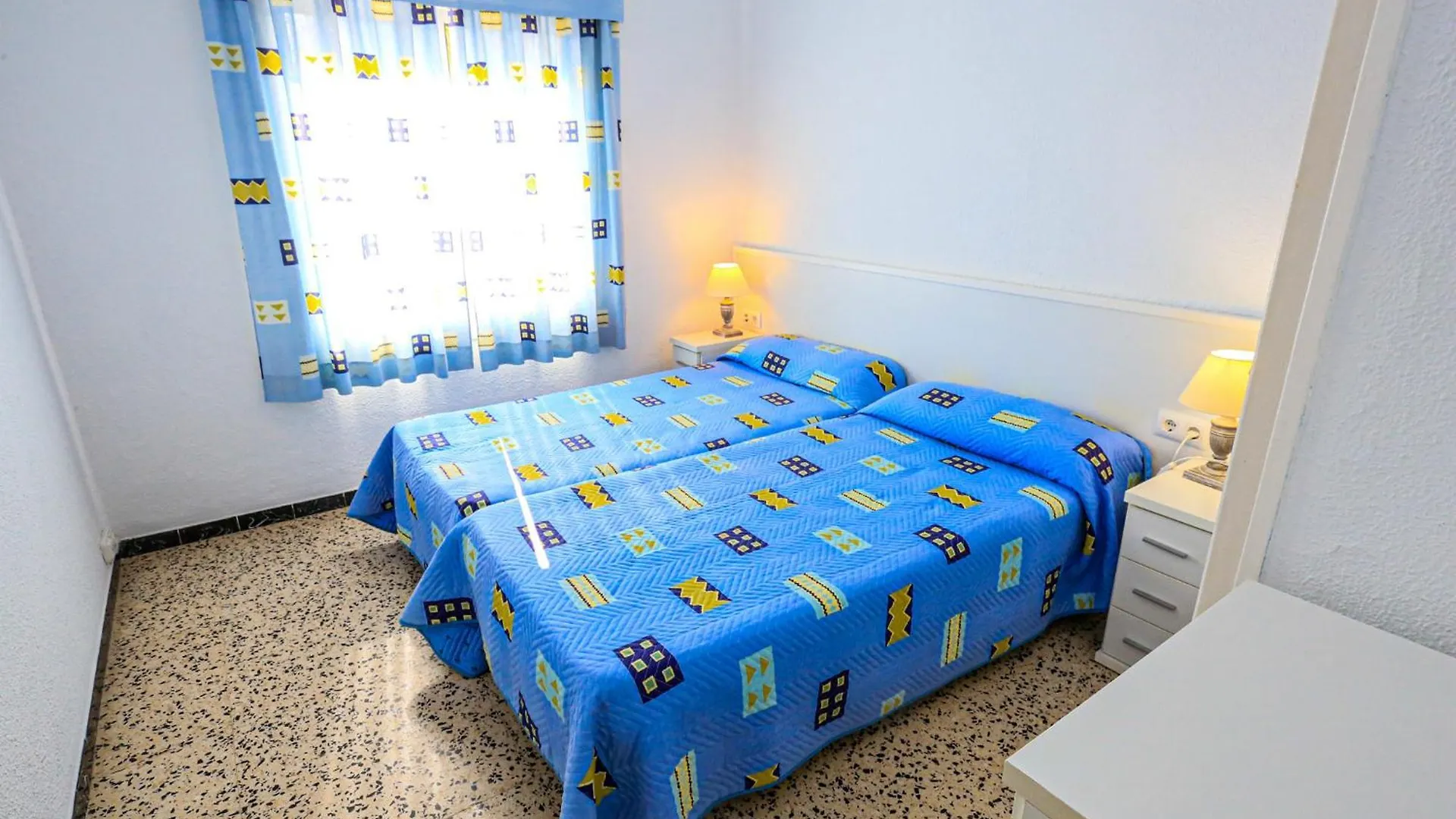 Xaloc Only Families Apartment Cambrils Spain