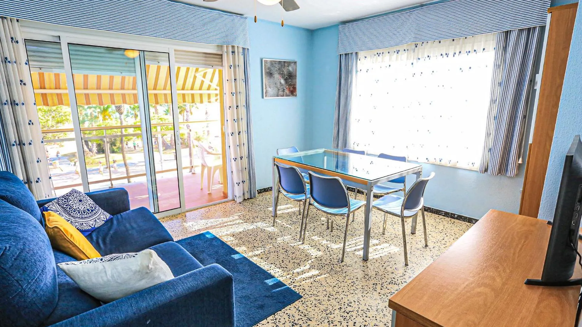Xaloc Only Families Apartment Cambrils